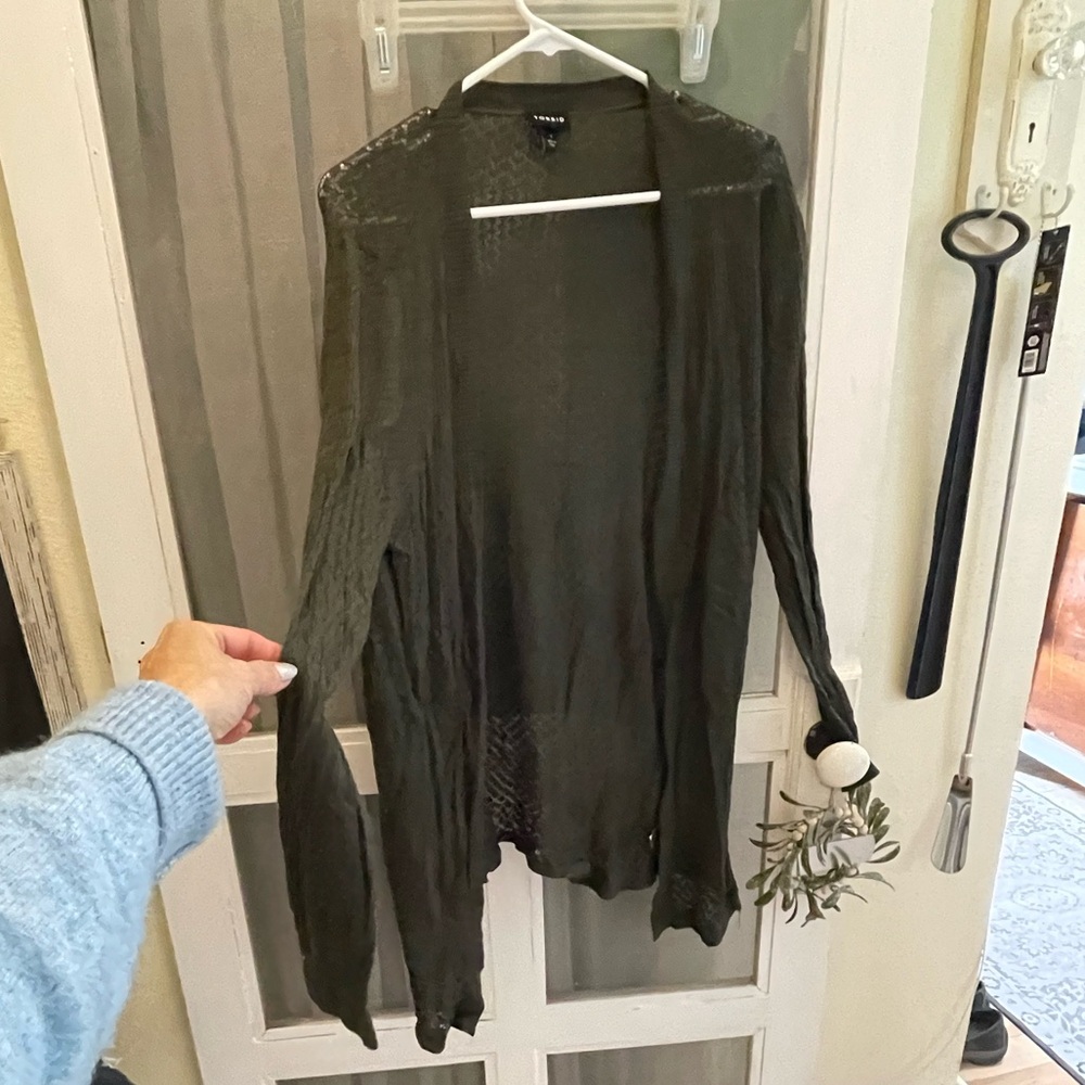 Women's Olive Green Sweater asymmetrical hem thin lightweight TORRID 1 (1X)